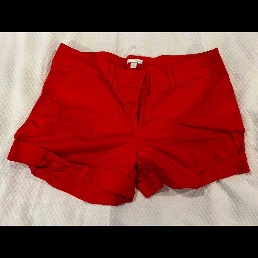 New York & Company button up shorts in Red